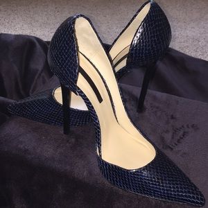 Zara woman leather pin heel office style python